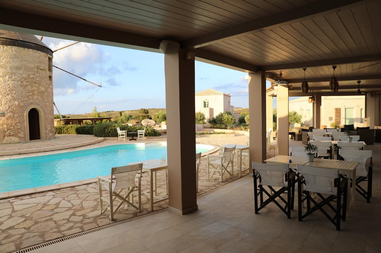The Windmill Resort Mitáta Extérieur photo